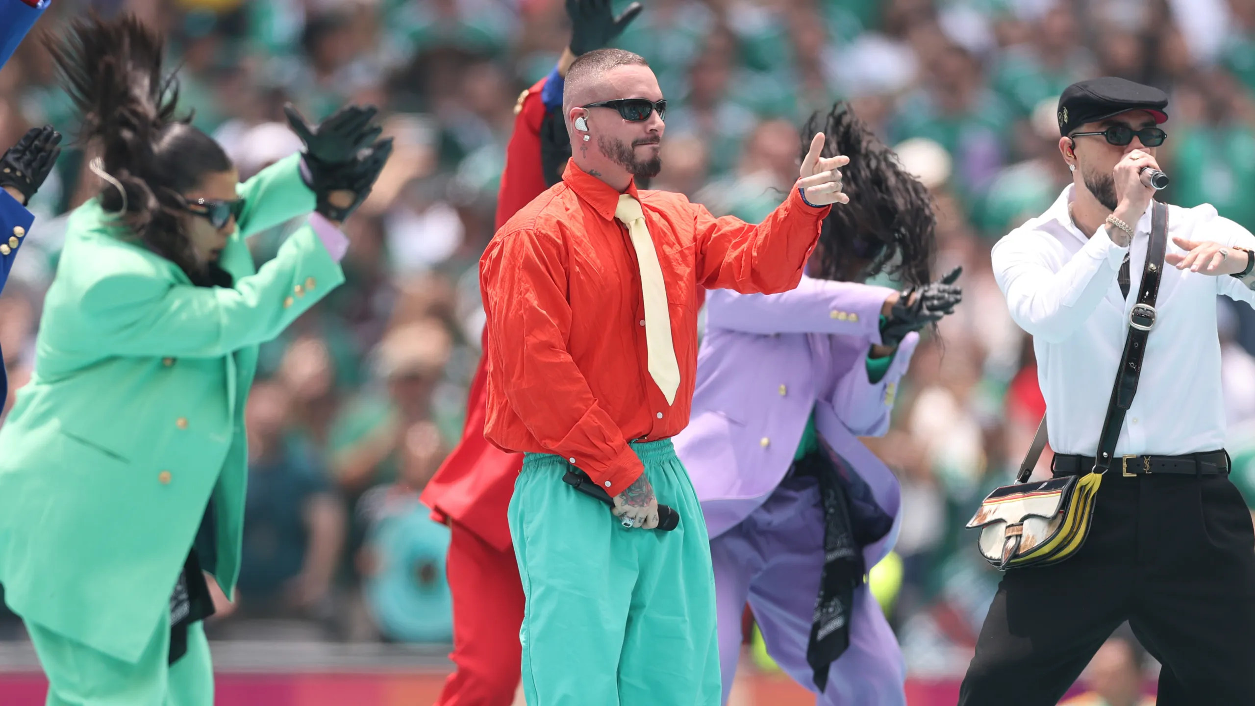 J Balvin y Ryan Castro participan en el bloque urbano de la inauguración del Mundial 2026.webp